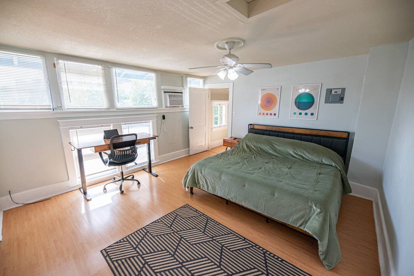 Working remote? we got you covered, our workspace also raises up and down so you can work standing or sitting down.
